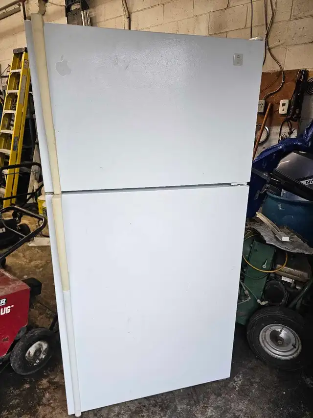 fridge 33' w
