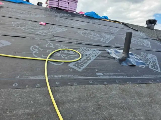 Hiring Roofing Foreman Asphalt Shingle Crew