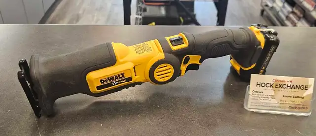 DEWALT 12V Reciprocating Saw
