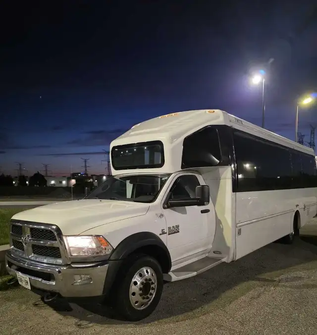 Shuttle Bus Toronto to Ottawa and back