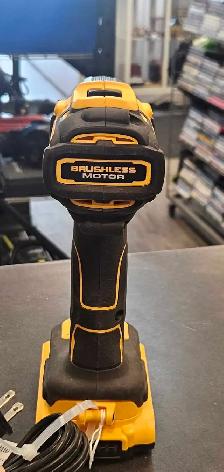 DEWALT 20V Drill Set - Photo 4