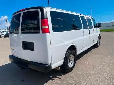 2014 Chevrolet Express G3500 11-Passenger Van - Photo 7