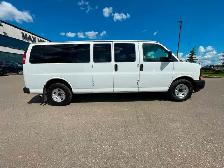 2014 Chevrolet Express G3500 11-Passenger Van - Photo 8