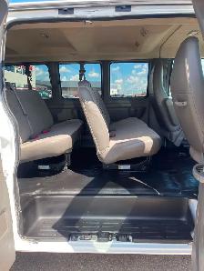 2014 Chevrolet Express G3500 11-Passenger Van - Photo 9