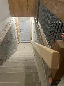 2 Bedroom North End Newly Renovated Near Lake! - Photo 9