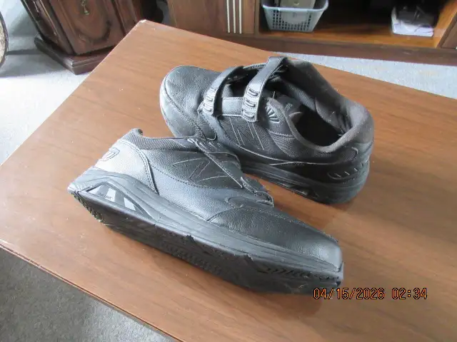 Men's shoes