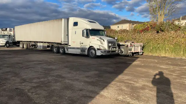 FLATBED DRIVER NEEDED.