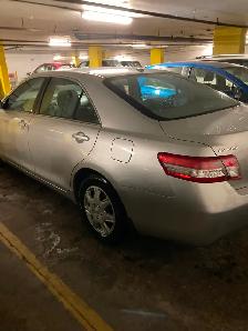 Toyota Camry - Photo 2