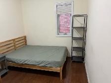 rooms for rent at York University village - Photo 2