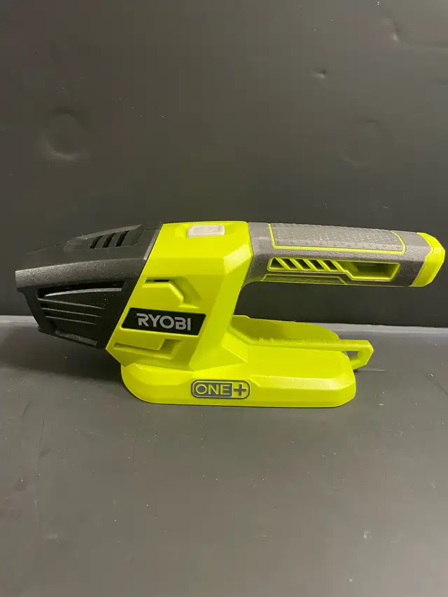 RYOBI FLASHLIGHT P705 LIKE NEW