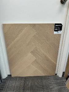 Herringbone Hardwood Flooring – Premium Quality - Photo 7