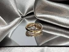 10Kt 2 Tone Gold 15 Cross Diamond Band $625 - Photo 5