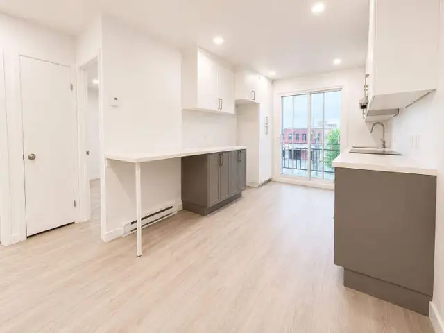 3 CH - 1 SDB - Terrebonne - $1,550 /mo