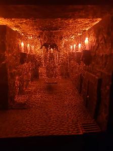 Miniature Dungeon Hand Crafted with Lighting - Photo 4