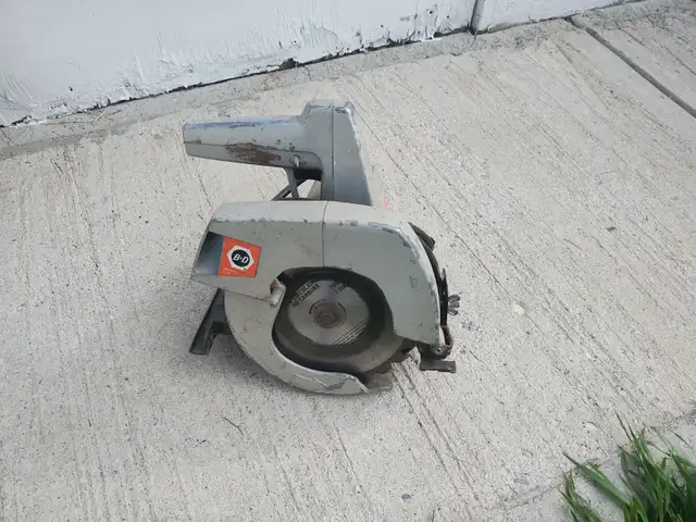 black and decker skill saw