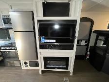 Family Bunkhouse – Modern, Spacious & Ready to Camp! - Photo 16
