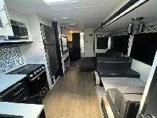 Family Bunkhouse – Modern, Spacious & Ready to Camp! - Photo 21