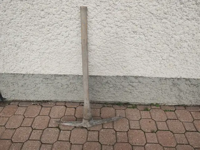 pick axe
