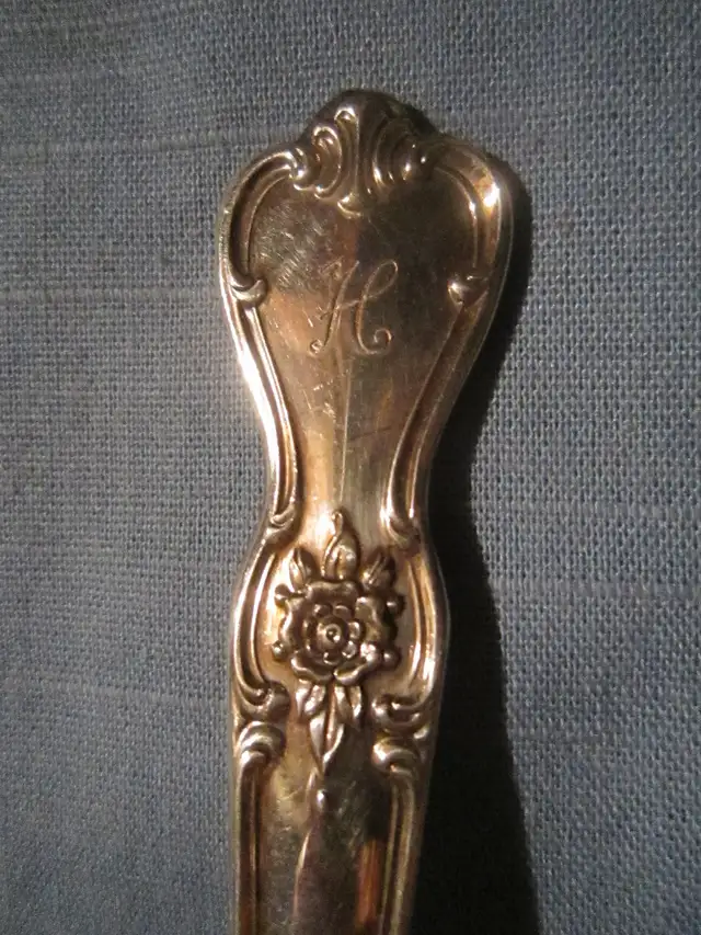 #36-121B   SIGNATURE silverware set for 4, Monogramed 'H'