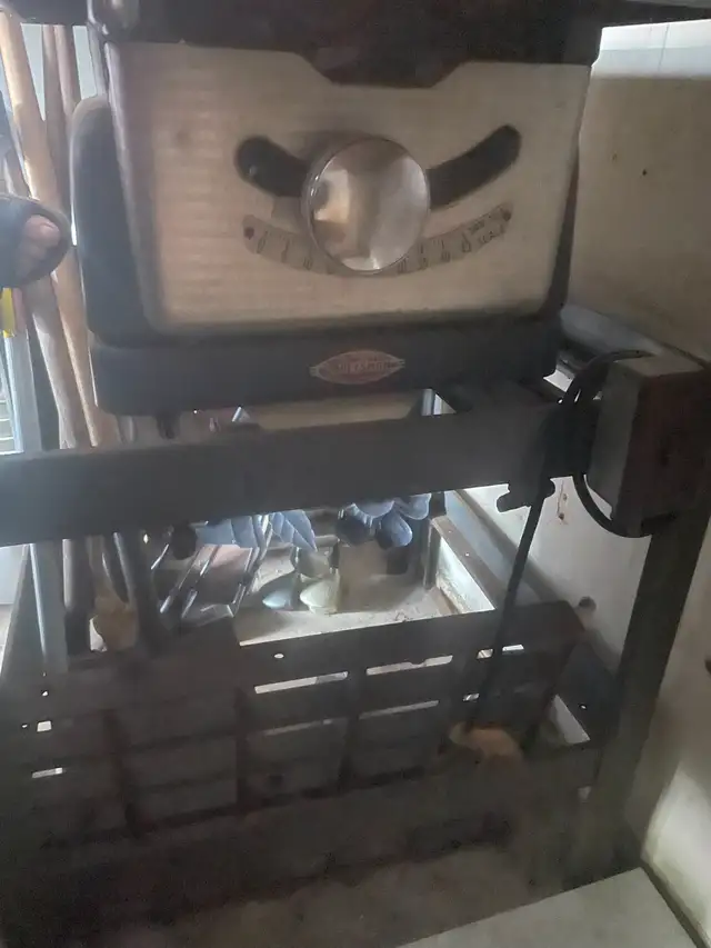 Metal Table Saw for sale (or scrap metal)