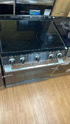 LG 30' 6.3 Cu. Ft. Electric Slide-In Range With Easy Clean