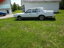 1989 Lincoln Continental _Runs well