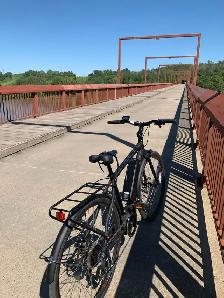 Electric bicycle - Photo 2