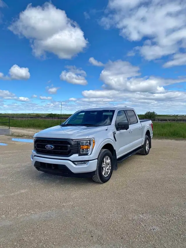 2022 Ford F-150 XLT SuperCrew