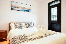 Renovated 2BR / 2BA Apartment in Plateau – Fully Furnished - Photo 2