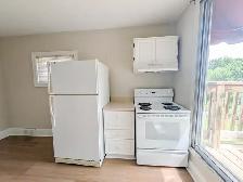 6 Wolseley Ave, St. Catharines - 1 Bedroom Upper Unit - Photo 14