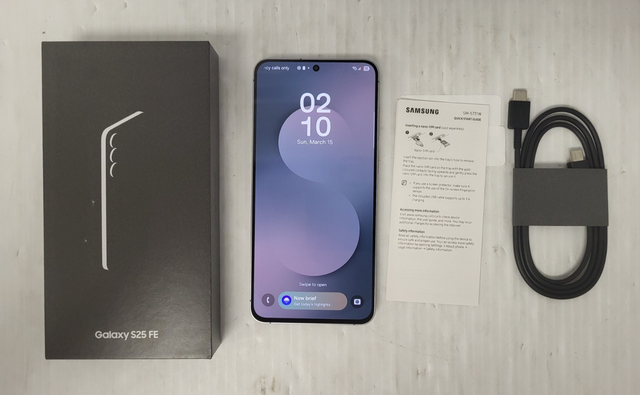 (N95048-1) Samsung SM-S731W Galaxy S25 FE Cellphone - 128GB -...