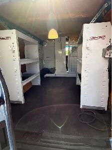 2011 FORD E-350 ECONOLINE BUCKET VAN ONLY 102,800 KMS LOW LOW - Photo 12