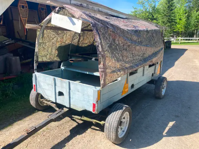 Voiture d'attelage à vendre