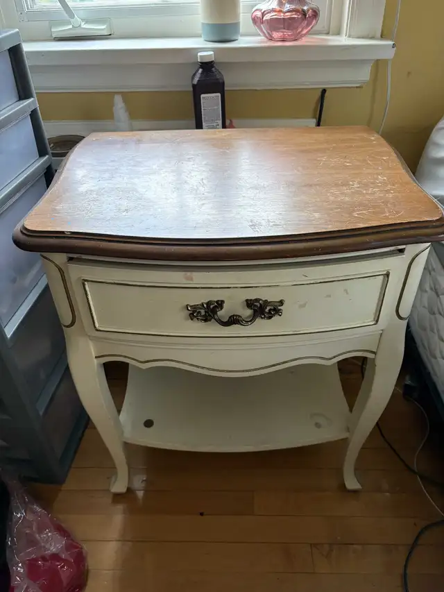 Cherry Wood Bedroom Set – $600