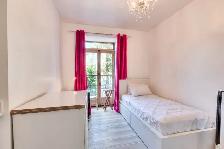 Furnished Stufio w/Balcony - DOWNTOWN