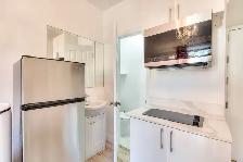 Furnished Stufio w/Balcony - DOWNTOWN - Photo 3