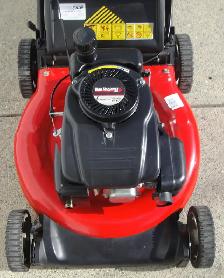 YARDMACHINES REAR BAG GAS LAWNMOWER - Photo 4