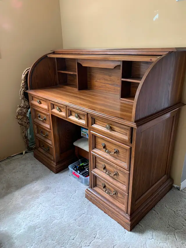 Antique roll top desk