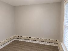 3 Bedrooms 1 bath 16 minute bus to Laurier - Photo 4