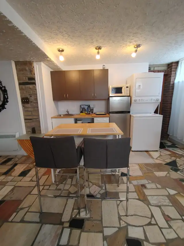 FURNISHED BACHELOR FOR RENT NEAR METRO JOLICOEUR