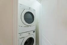 Modern Townhouse Near Woodbine Beach For Rent - Photo 9