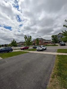 private or sharing awesome room Oshawa - Photo 8