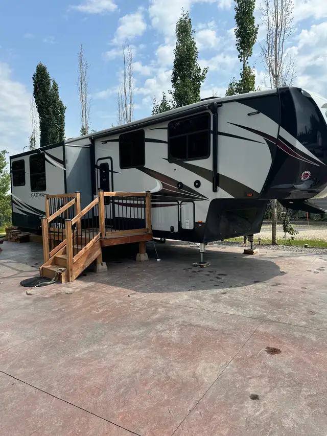2018 Heartland Gateway37 foot 5th wheel