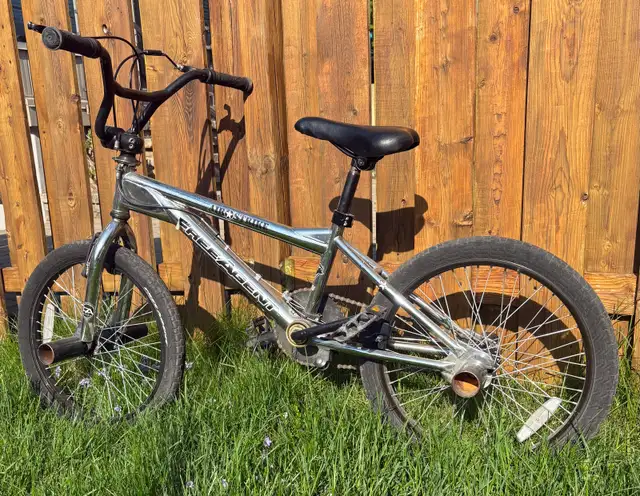 Vélo enfants/ kids bicycle