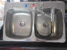 Lavabo avec Robinet & Distributeur de Savon