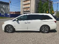 2015 Honda Odyssey Touring - LTHR! NAV! BACK-UP CAM! BSM! DVD! 8 - Photo 4