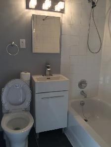 Charming bachelor unit Sept 1st 2026 - Photo 5