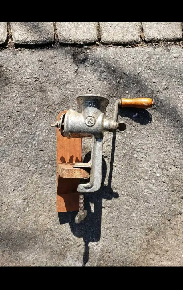 KRONA Meat Grinder