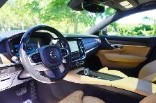 2022 Volvo V90 FRONT MASSAGING SEATS / ONE OWNER / CLEAN CARFAX! - Photo 9