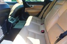 2022 Volvo V90 FRONT MASSAGING SEATS / ONE OWNER / CLEAN CARFAX! - Photo 17